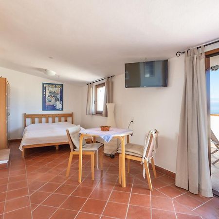 Casa Vista Mare Bosa/マゴマーダス エクステリア 写真