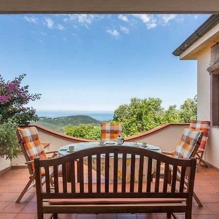 Casa Vista Mare Bosa/マゴマーダス エクステリア 写真