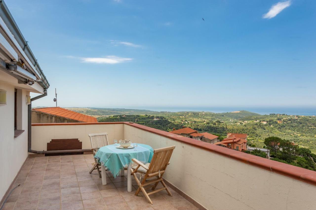 Casa Vista Mare Bosa/マゴマーダス エクステリア 写真